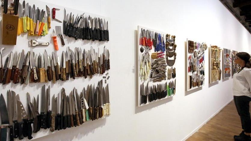 A tavola con Spoerri Da oggi alla Civica in mostra 125 opere