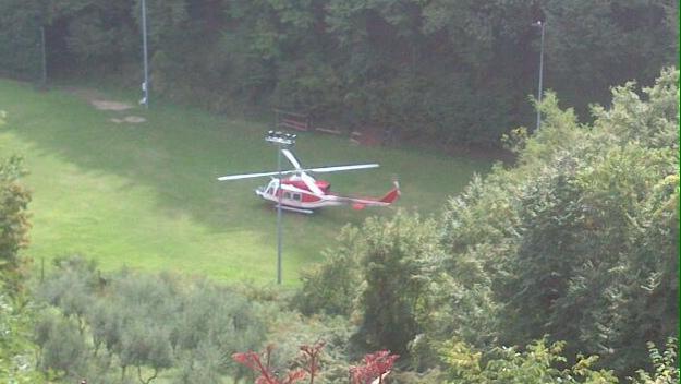 Un elicottero nel campo sportivo di Migliana