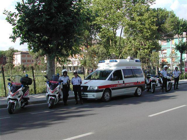 La polizia municipale di Camaiore è intervenuta per i rilievi