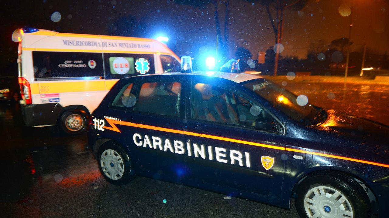 Ragazza ferita con numerose coltellate dall'ex convivente
