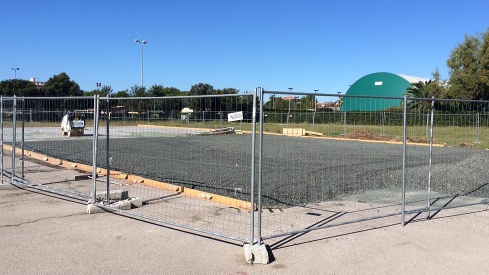 Campo da basket all’aperto lavori al villaggio scolastico