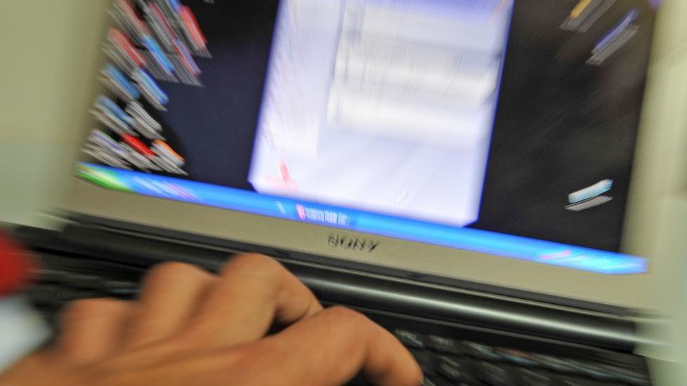 A scuola per combattere il cyberbullismo