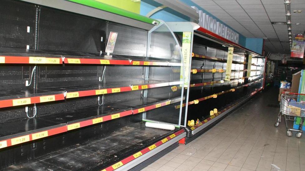 Fiamme al Penny Market per un corto circuito elettrico