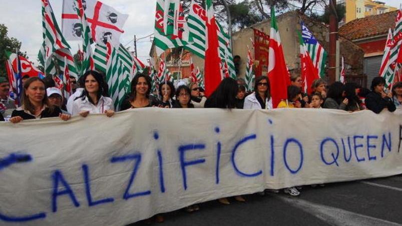 Nuova asta per il calzificio Queen