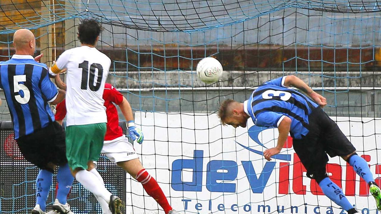 Un gol gioiello di Varela decide il derby