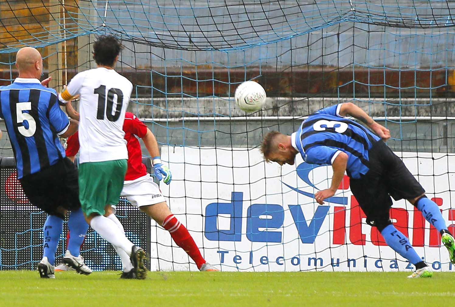 Un'azione dei nerazzurri 