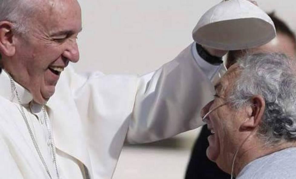 Il Papa scherza col pratese Sessa