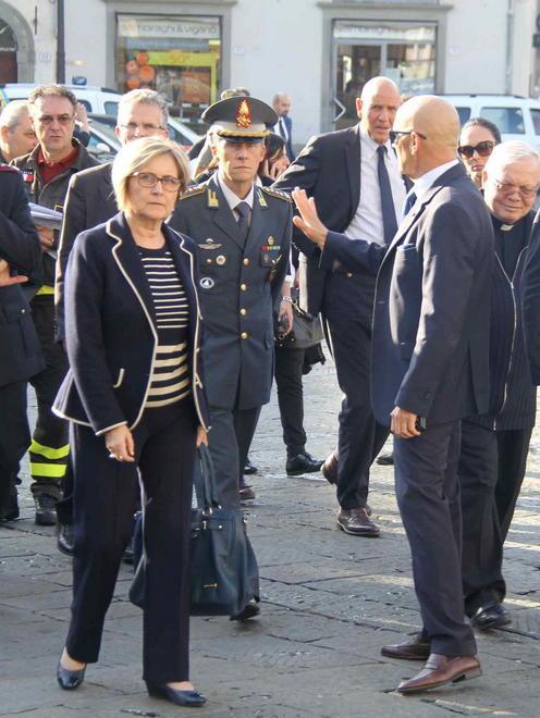 Scuole chiuse e “zona rossa” vietata alle auto 