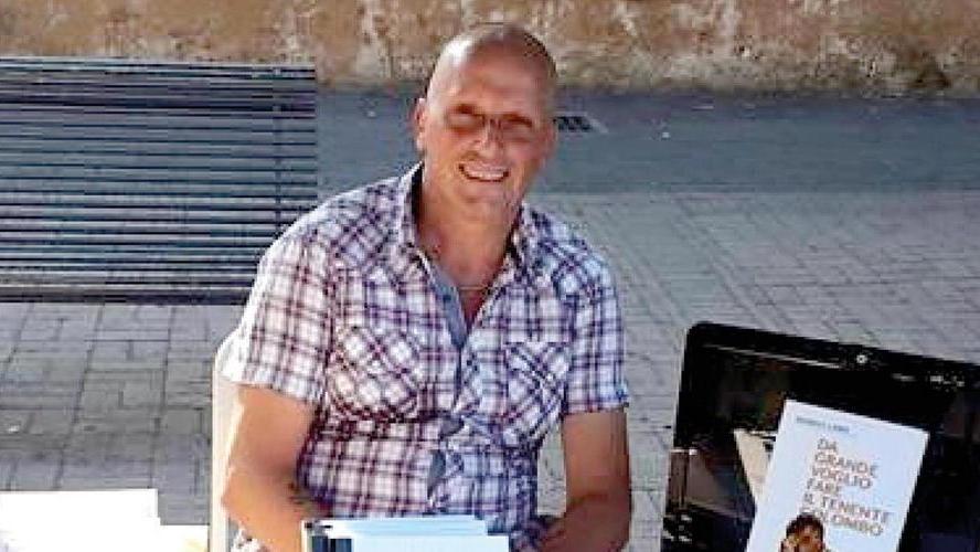 Il poliziotto da almeno 2 anni era diventato un rapinatore