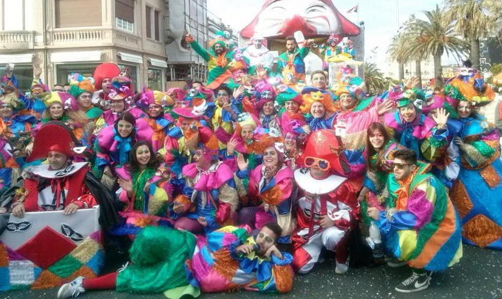 Il CarnevalCorsaro presenta i costumi