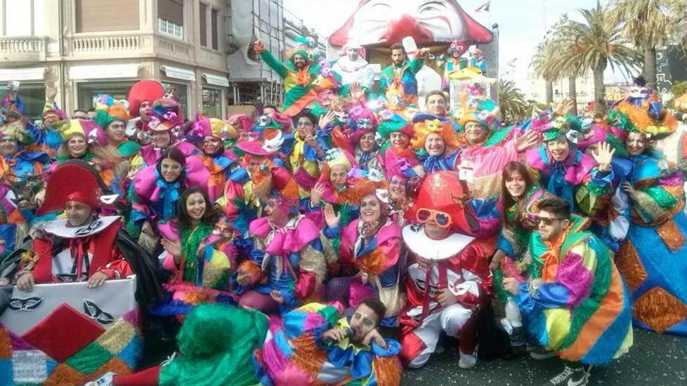 Il CarnevalCorsaro presenta i costumi