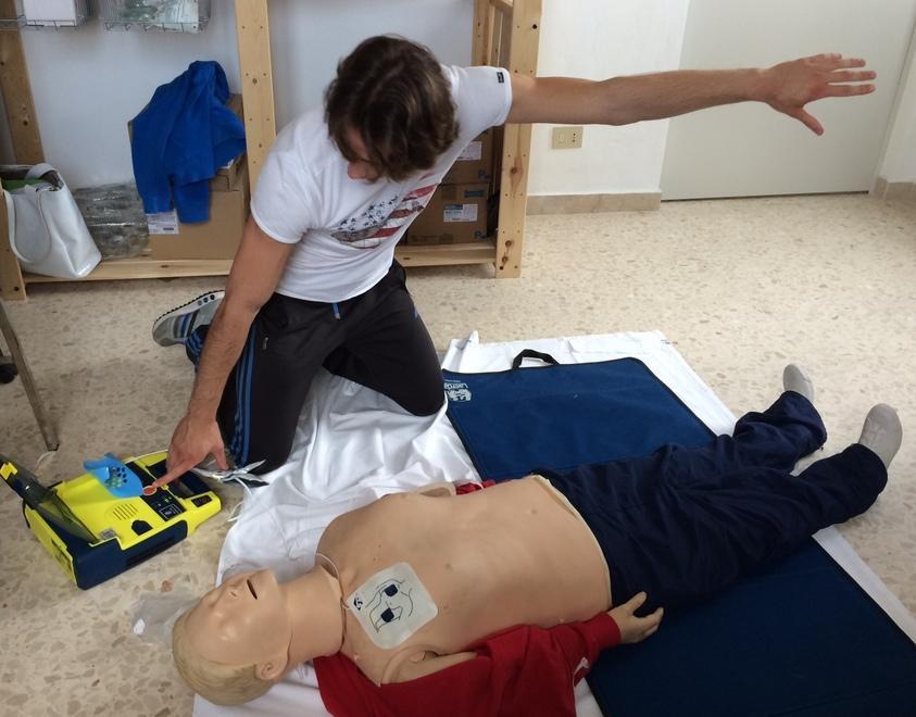 Defibrillatori, via ai corsi: «Così si salvano le vite» 