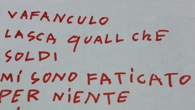 Il bottino non c’è, biglietto dei ladri: che fatica per niente