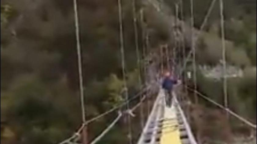 Lago Vagli, ripresi i lavori per il mega ponte tibetano