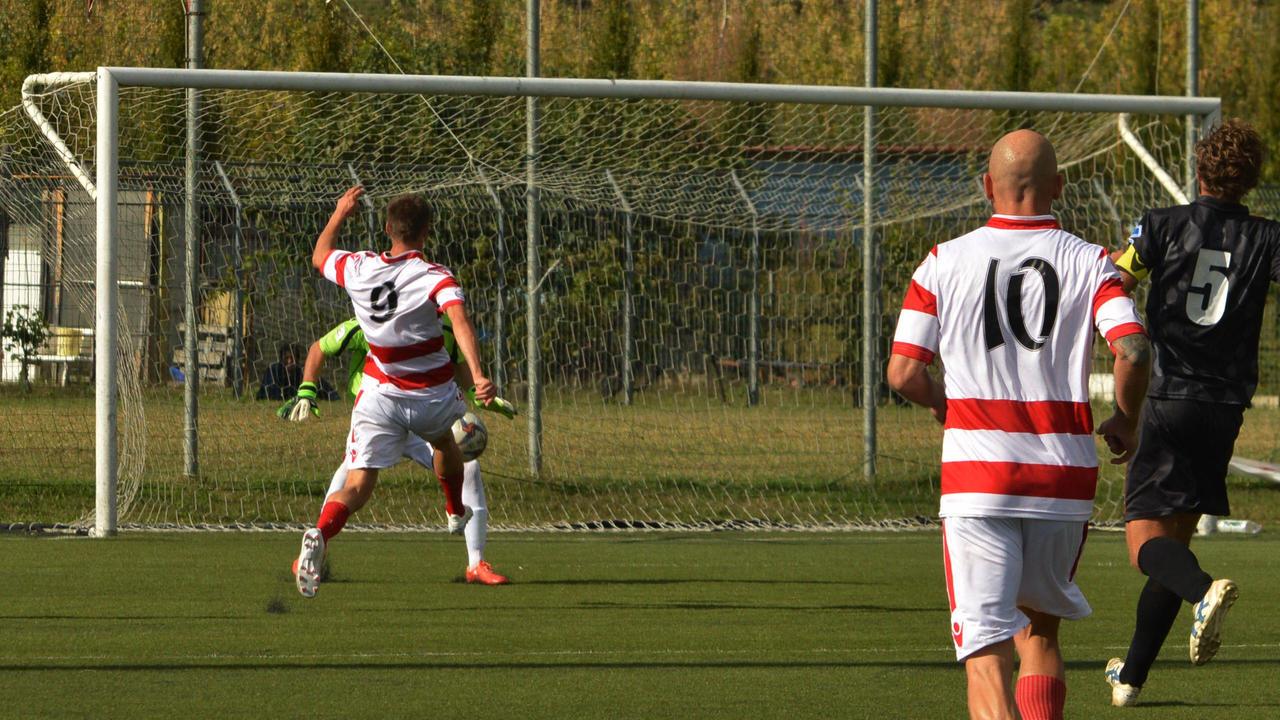 Il gol di Pinzauti (foto Paolo Parisi)