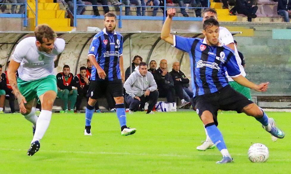  Un gol di Varela avvicina il Pisa alla vetta 