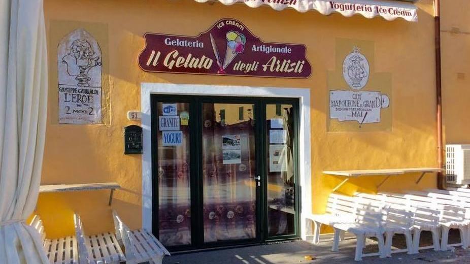 Il Tar non cambia idea, la gelateria resta aperta