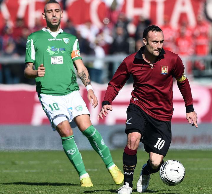 Panucci carica e spara su Maicon 