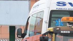 Ennesimo schianto a Santa Trinita, ambulanza coinvolta