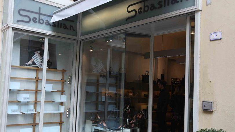 Rubate borse e scarpe dalla pelletteria Sebastian