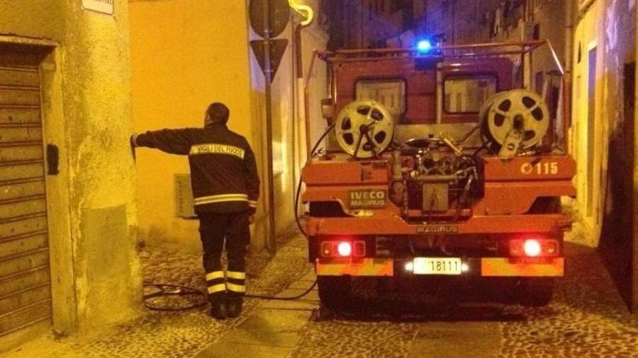 Fuga di gas a Orotelli, in fiamme la casa di due anziani coniugi