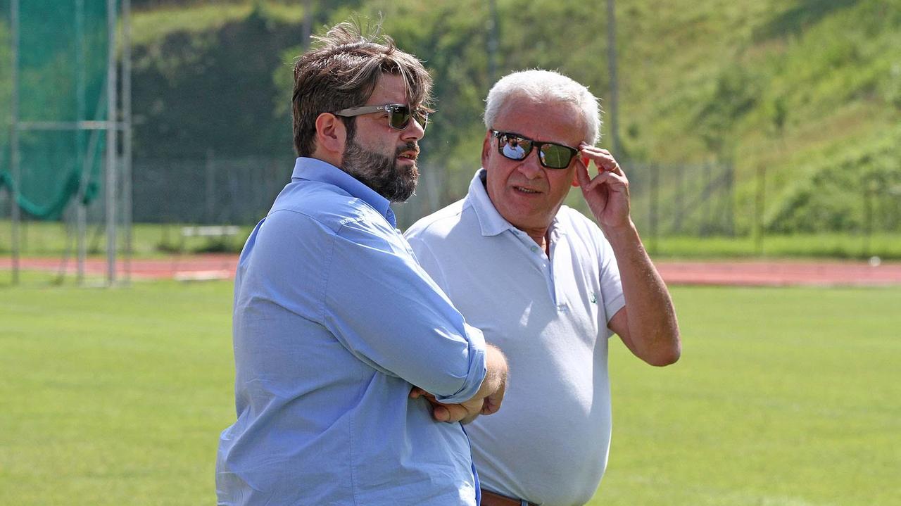 Il presidente spallino Walter Mattioli (a destra) con l'assessore allo sport Simone Merli