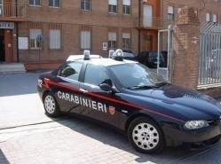 Ruba tinture per capelli: bloccato e denunciato