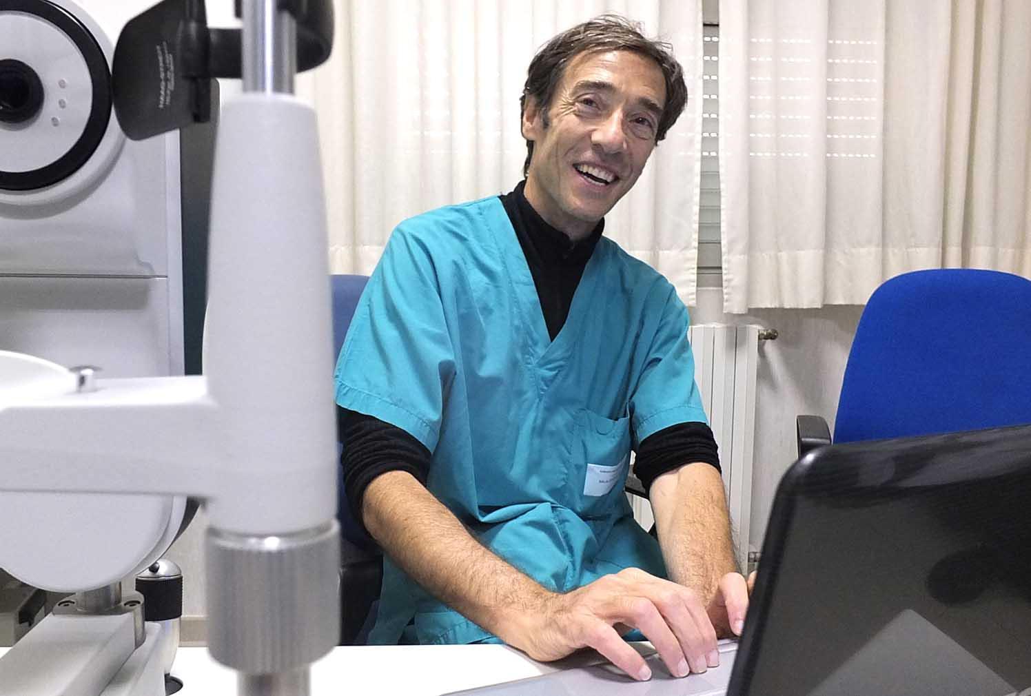 Il professor Stanisalo Rizzo, primario di Oculistica a Careggi
