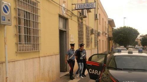 Sanluri, centrale dello spaccio in casa: arrestata giovane coppia