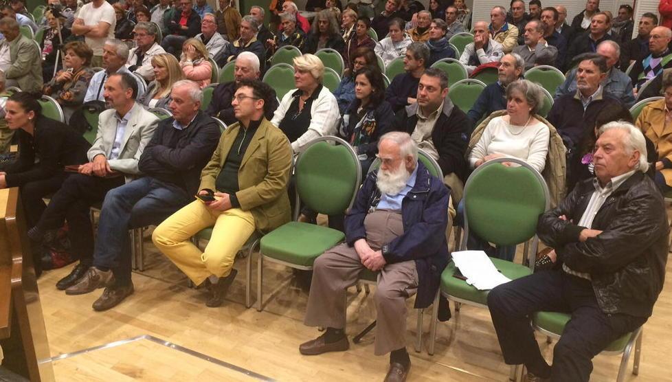 Il pubblico durante il dibattito sulla sanità