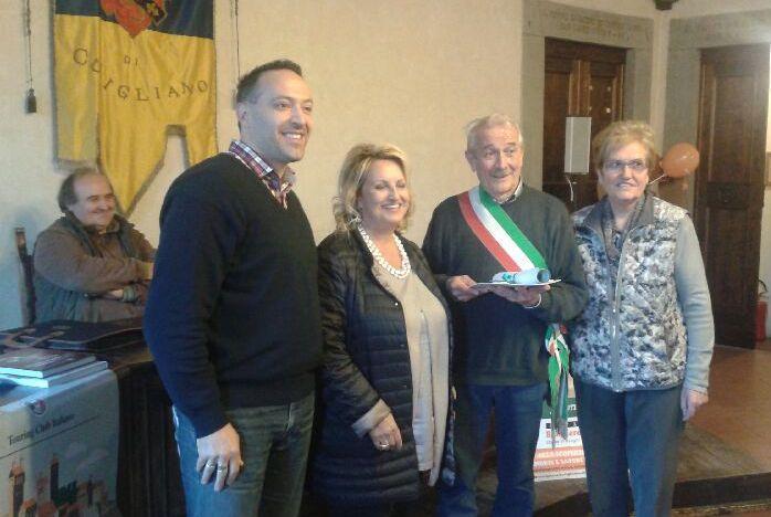 In assenza di porcini la Rassegna scopre il camarophyllopsis