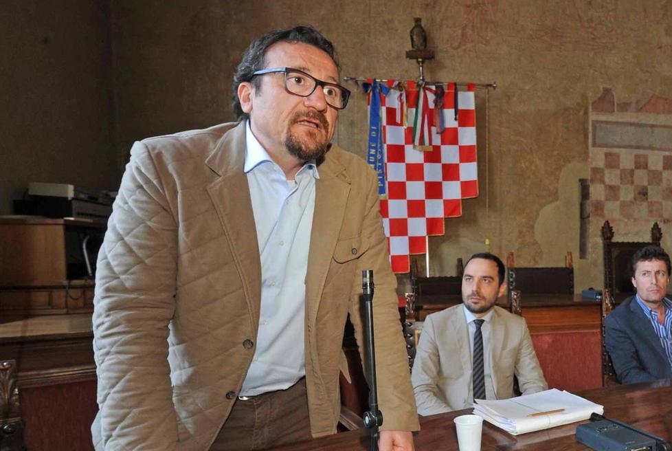 Mati: usiamo marcatori sui vasi microchip e terriccio pigmentato