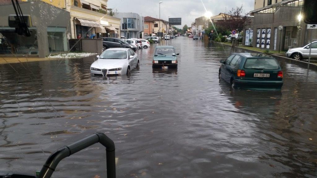 La città allagata dalla pioggia