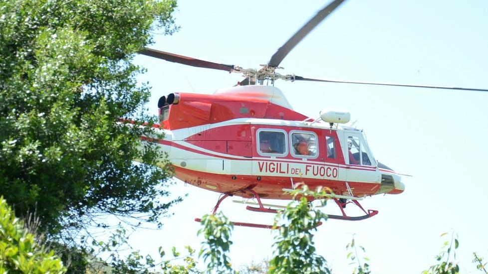 Villanova Monteleone: cade da oltre tre metri, operaio in rianimazione