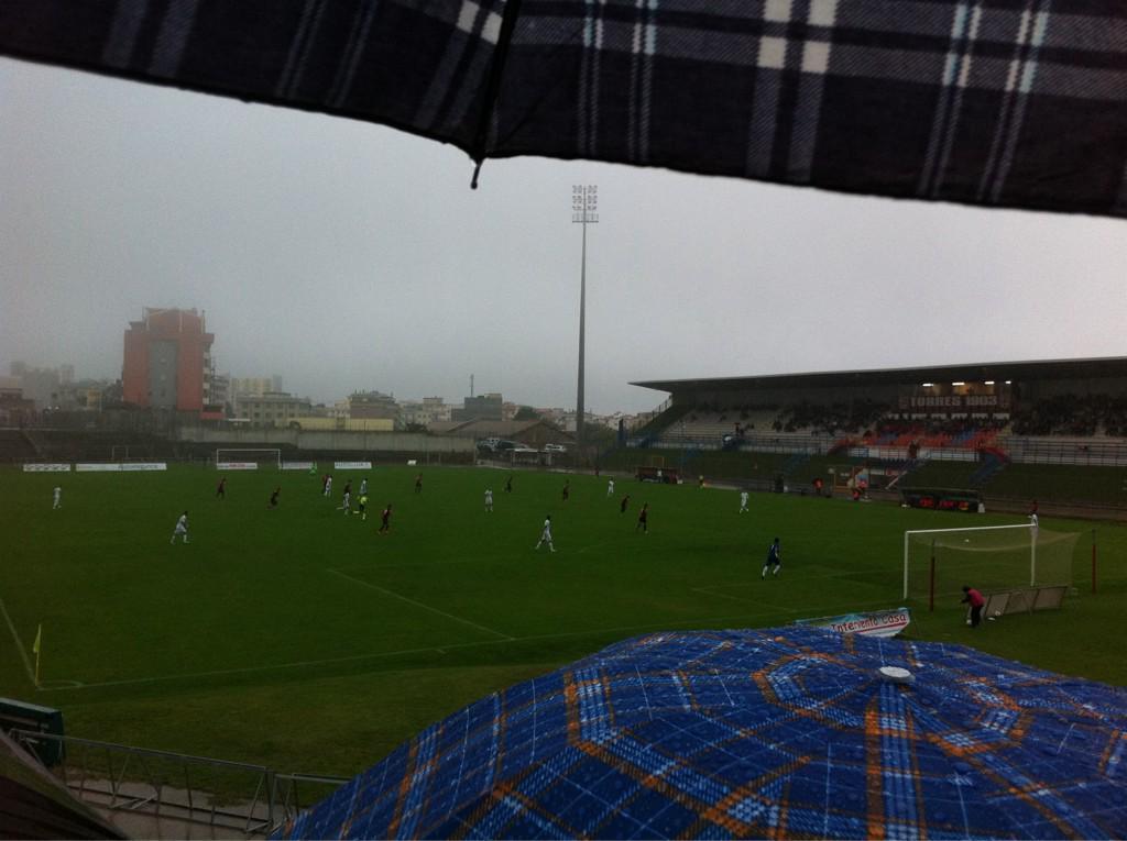 Torres-Olbia si gioca sotto il diluvio