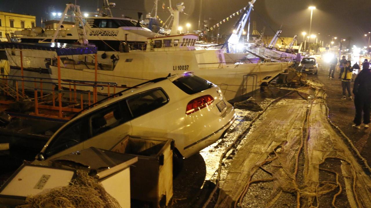 Un'altra inquadratura della macchina in difficoltà (Repetti Pentafoto)
