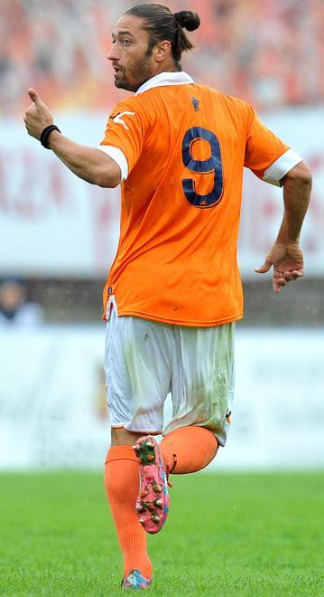 Di Bari: «Il rigore? Ho calciato senza guardare il portiere» 
