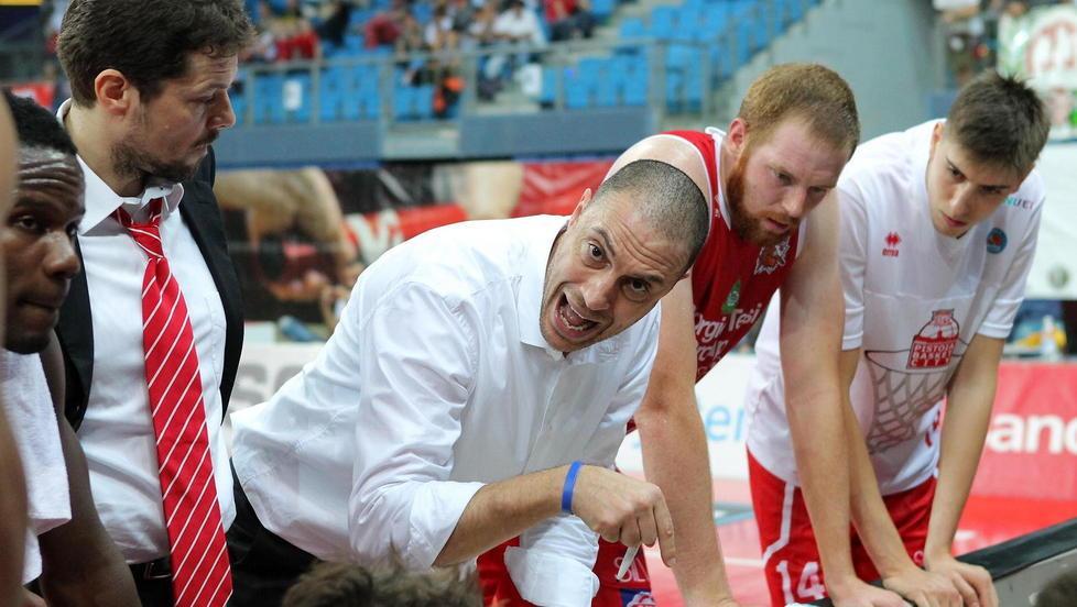 Esposito: «Ci manca l’esperienza e Blackshear deve sbloccarsi» 