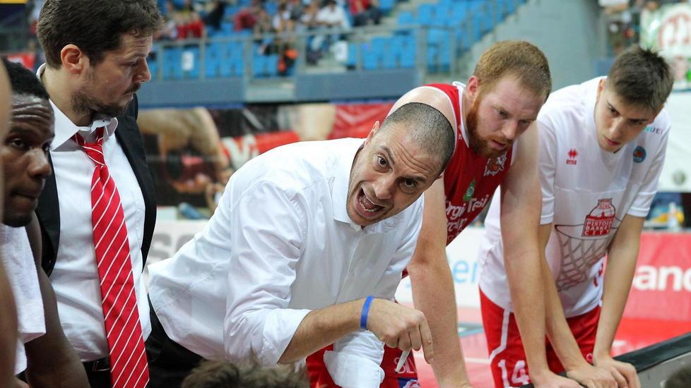 Esposito: «Ci manca l’esperienza e Blackshear deve sbloccarsi»