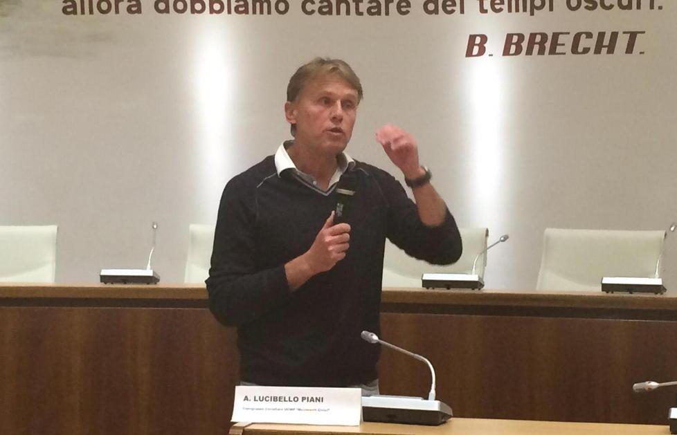Il comitato: «Soldi Asl ai privati per esami» 