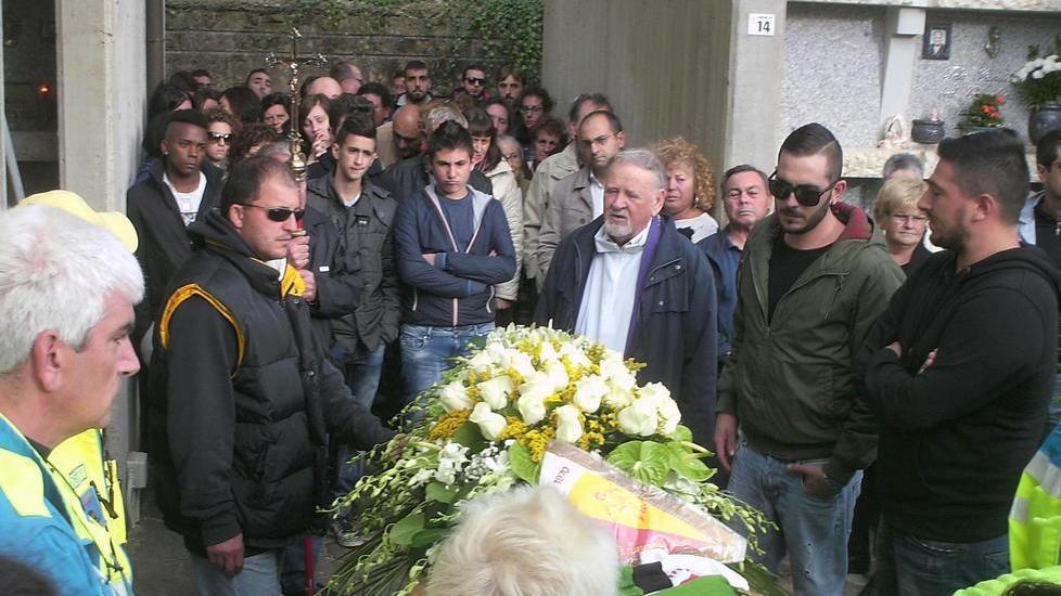 «Ciao Gabriele, gigante buono e amico di tutti»