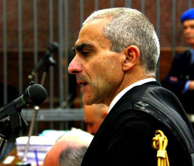 Marea nera, i pescatori: «Vendemmo le barche» 