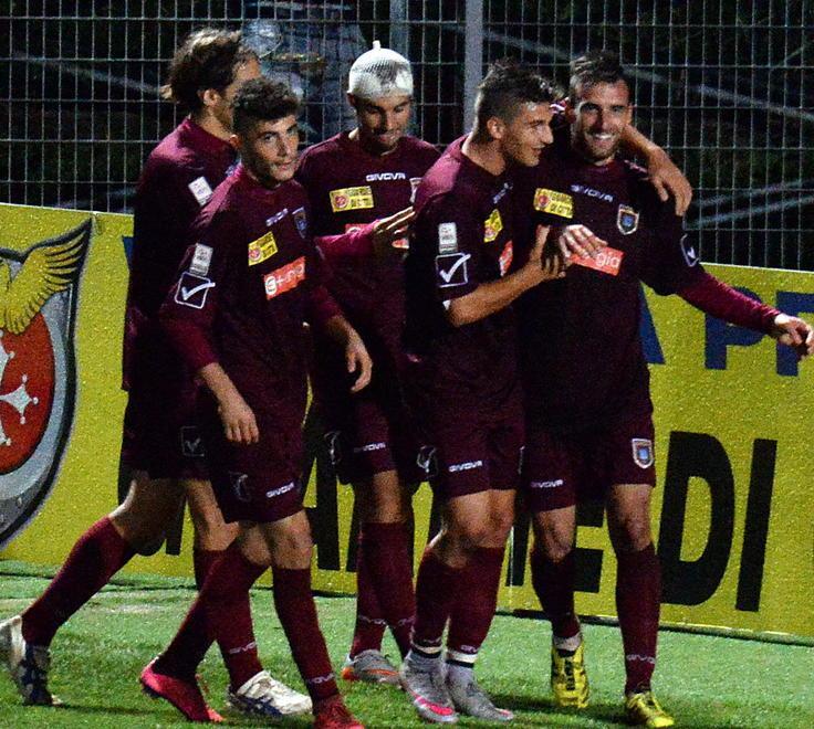 Pontedera, cinque derby per diventare grande 