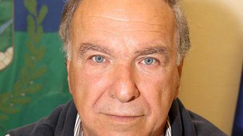 L’isola ecologica usata come discarica Bacci: «Ora basta»
