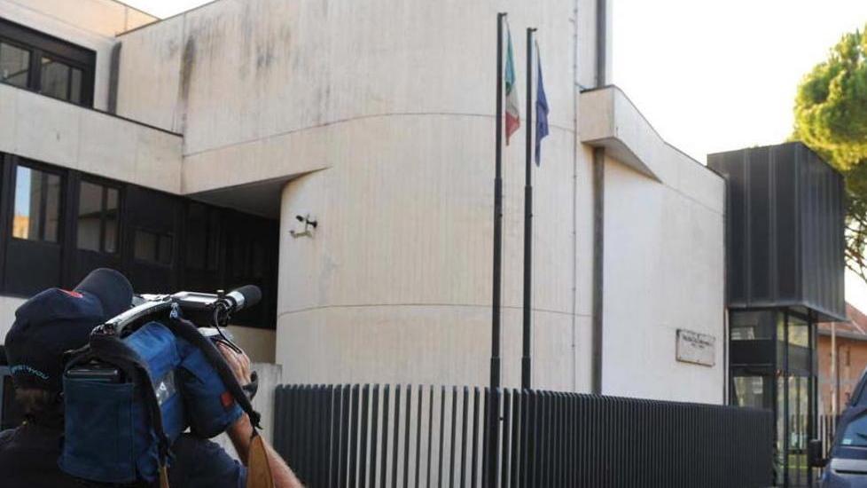 Quattro poliziotti sospettati di truffa