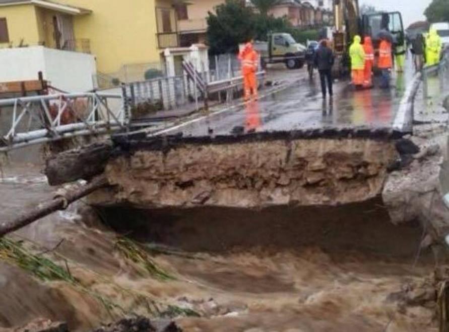 «Via il cemento dalle aree a rischio» 