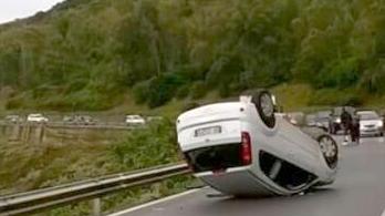 Auto si ribalta tra Suni e Bosa, una ferita