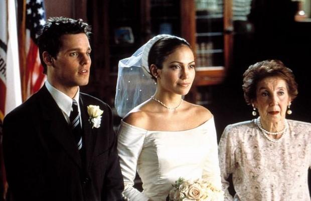 Una scena del film "Prima o poi mi sposo" con Jennifer Lopez