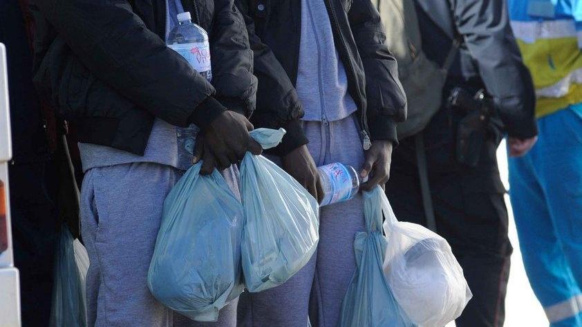Un tetto per cinque minori stranieri e senza famiglia