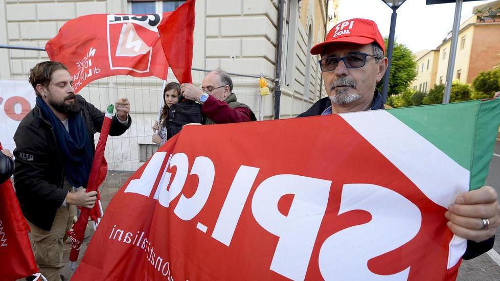 I pensionati: «Stop alla “Fornero”»